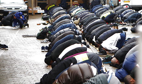 Danish Muslims plan peace vigil after attacks