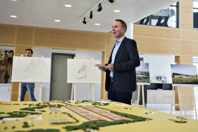 Apple to invest $900 million in Danish data plant