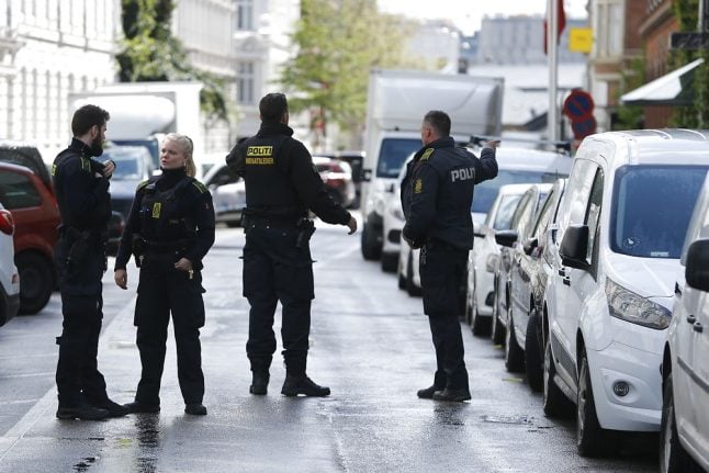 Danish police receive few clues after Copenhagen shooting