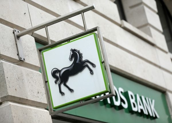 Brits in EU risk losing UK bank accounts ‘within weeks’