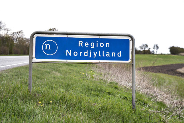What’s the difference between a municipality and a region in Denmark?