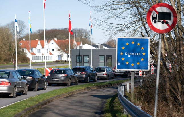 UK nationals who legally reside in Denmark are advised to take a receipt documenting application for post-Brexit residency status when travelling abroad, until they receive their new photo IDs.
