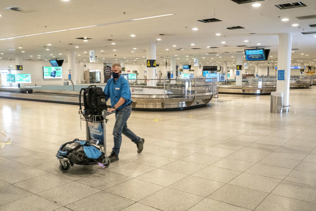 A file photo of baggage claim at Copenhagen Airport. Authorities will spot check travellers for negative Covi-19 tests following the introduction of new rules on December 27th.