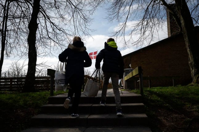 Danish schools return on January 6th following the Christmas holidays. This file photo shows pupils returning after Covid-19 lockdown in April 2020.